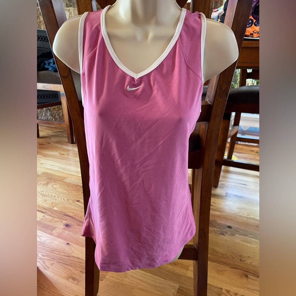 Nike tank NWT XL